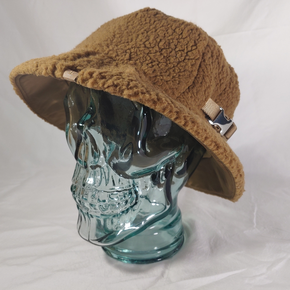 Great Cond. Lululemon Teddy Sherpa Camel/Light Brown Adj. Buckle OS Bucket Hat